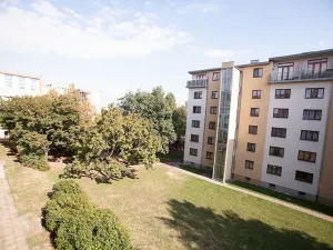 Prodej bytu 2+1, Praha, K lučinám, 54 m2