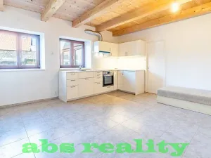 Prodej rodinného domu, Kostomlátky, 220 m2