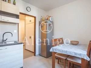 Prodej bytu 2+1, Praha - Kobylisy, Pakoměřická, 61 m2