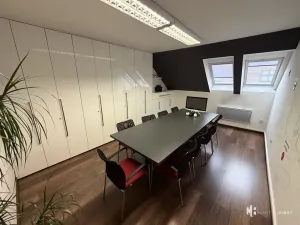 Pronájem kanceláře, Praha - Holešovice, Komunardů, 100 m2