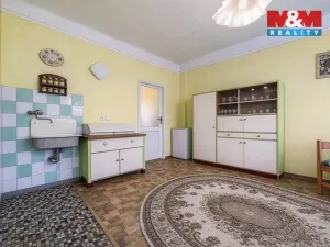 Prodej zemědělské usedlosti, Zásmuky - Nesměň, 161 m2