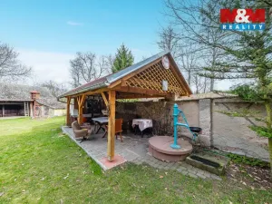 Prodej zemědělské usedlosti, Zásmuky - Nesměň, 161 m2