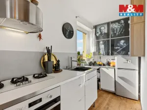 Prodej bytu 3+kk, Praha, Žiželická, 66 m2