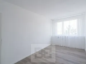 Pronájem bytu 3+1, Praha - Střížkov, Jablonecká, 70 m2