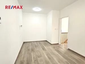 Pronájem bytu 3+kk, Praha - Nusle, Oldřichova, 94 m2