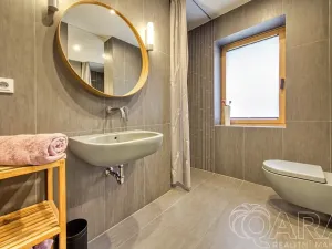 Prodej rodinného domu, Babice, Lomená, 293 m2