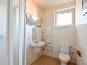 Prodej rodinného domu, Světice, 400 m2