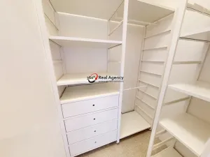 Pronájem bytu 2+kk, Praha - Nusle, Jaromírova, 52 m2