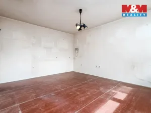 Prodej bytu 1+kk, Hradec Králové - Slezské Předměstí, Třebechovická, 27 m2