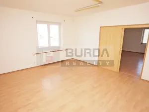 Pronájem kanceláře, Neratovice, 514 m2