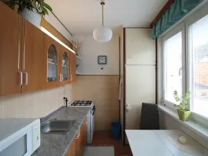 Pronájem bytu 2+1, Karlovy Vary, Krymská, 54 m2