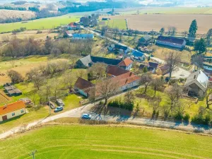 Prodej zemědělské usedlosti, Radonín, 185 m2