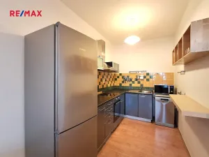 Pronájem bytu 2+kk, Praha - Hlubočepy, Voskovcova, 55 m2