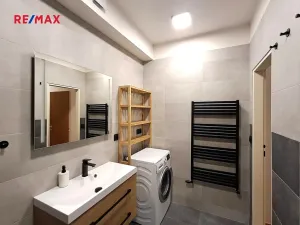 Pronájem bytu 2+kk, Praha - Hlubočepy, Voskovcova, 55 m2