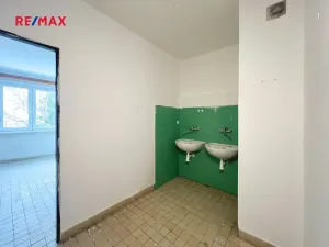 Prodej komerční nemovitosti, Kraslice, Palackého, 1800 m2