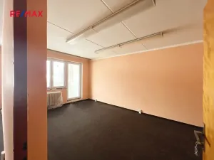 Prodej komerční nemovitosti, Kraslice, Palackého, 1800 m2