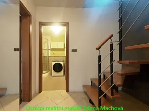 Pronájem bytu 3+kk, Praha - Strašnice, Gutova, 87 m2