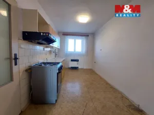 Prodej bytu 1+1, Klášterec nad Ohří - Miřetice u Klášterce nad Ohří, Pražská, 52 m2