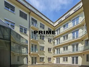 Pronájem kanceláře, Praha - Nové Město, Soukenická, 244 m2