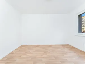 Prodej bytu 3+1, Praha - Malešice, Káranská, 76 m2