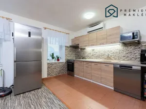 Prodej rodinného domu, Chorušice - Velký Újezd, 200 m2