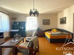 Pronájem chalupy, Čestín, 350 m2