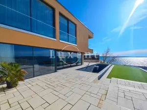 Prodej vily, Zadar, Chorvatsko, 357 m2