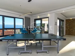 Prodej vily, Omiš, Chorvatsko, 460 m2