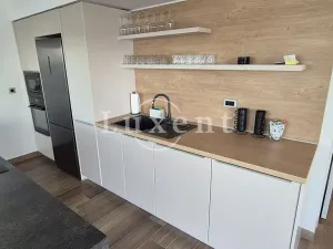 Prodej vily, Omiš, Chorvatsko, 240 m2