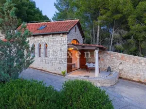 Prodej vily, Bol, Chorvatsko, 300 m2