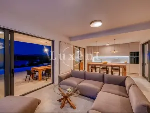 Prodej rodinného domu, Veli Iž, Chorvatsko, 294 m2