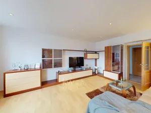 Pronájem bytu 3+1, Praha - Šeberov, Pod vsí, 81 m2