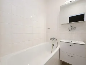 Pronájem bytu 1+kk, Praha - Nusle, Čiklova, 30 m2