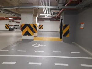Pronájem garážového stání, Praha - Holešovice, U průhonu, 17 m2