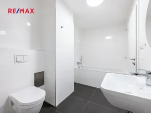 Prodej bytu 3+kk, Horoměřice, Karla IV., 80 m2