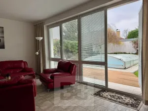 Pronájem rodinného domu, Česká, 200 m2