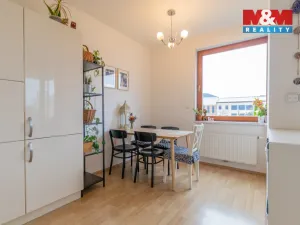 Pronájem bytu 2+kk, Čelákovice, náměstí 5. května, 60 m2