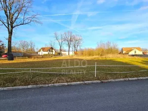 Prodej pozemku pro bydlení, Úsilné, 983 m2