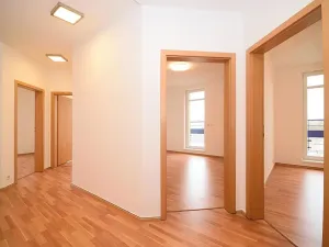 Pronájem bytu 5+kk, Praha - Libeň, Nad Okrouhlíkem, 186 m2