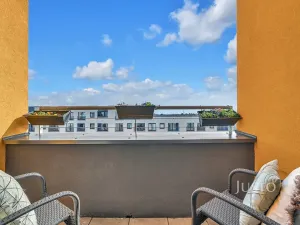 Prodej bytu 2+kk, Praha - Uhříněves, Oty Bubeníčka, 45 m2