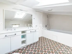 Pronájem bytu 6+kk a větší, Praha - Bubeneč, Mlýnská, 325 m2