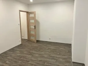 Pronájem bytu 1+1, Děčín, Kamenická, 38 m2