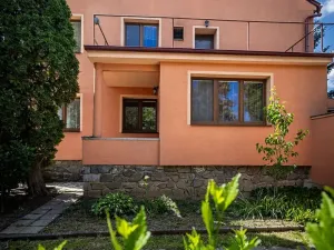 Pronájem rodinného domu, Hajany, 158 m2