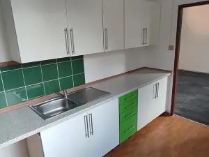 Pronájem bytu 2+1, Cheb, Kasární náměstí, 56 m2