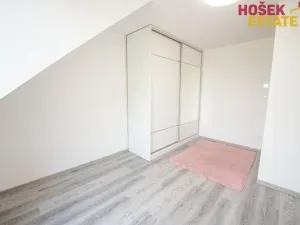 Prodej rodinného domu, Holubice, 93 m2