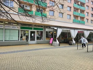 Pronájem obchodního prostoru, Pardubice, Jiřího z Poděbrad, 44 m2