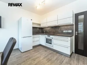 Prodej bytu 2+1, Praha - Černý Most, náměstí Plukovníka Vlčka, 83 m2