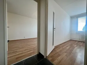 Pronájem bytu 2+kk, Praha - Řepy, Bazovského, 43 m2