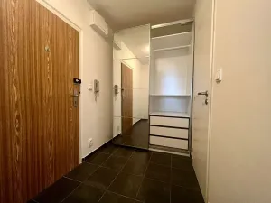 Pronájem bytu 2+kk, Praha - Řepy, Bazovského, 43 m2