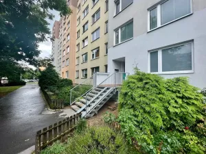 Pronájem bytu 2+kk, Praha - Řepy, Bazovského, 43 m2